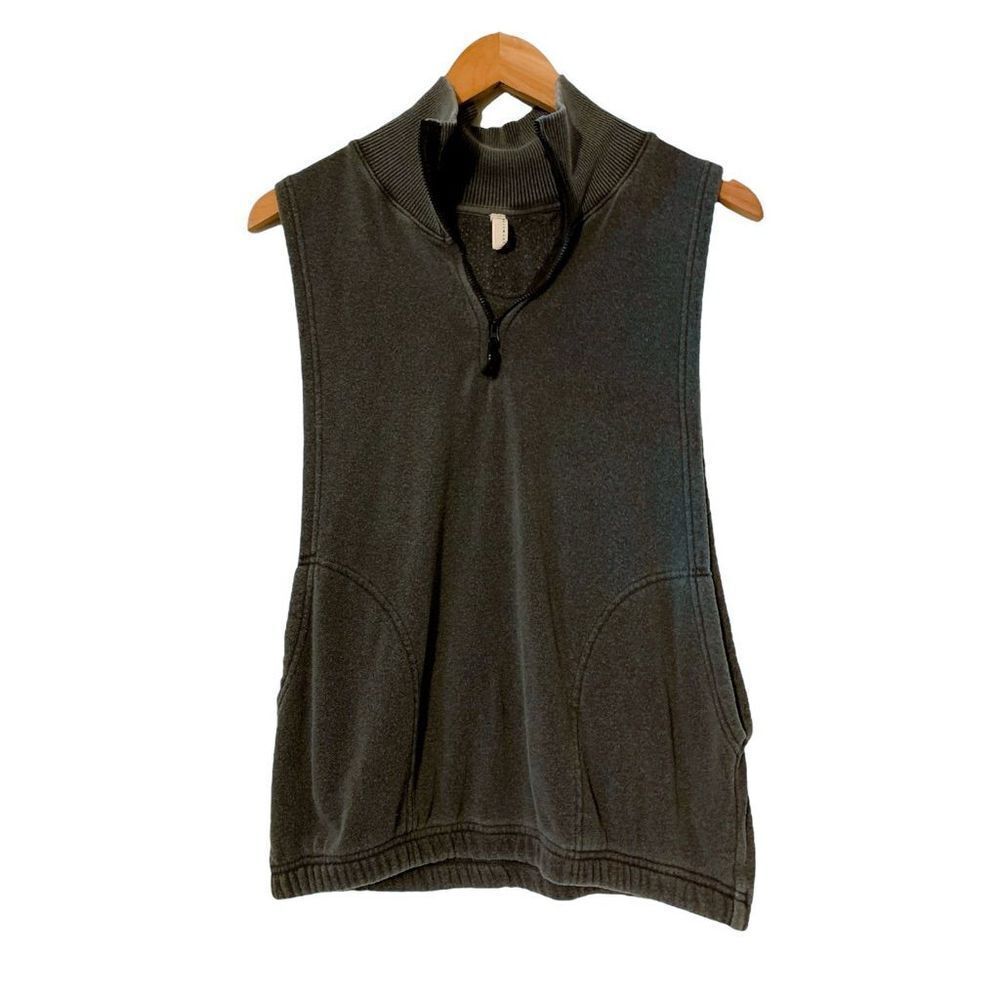 Free People Movement 1/4 zip muscle tee sleeveless sweat top Sz XS